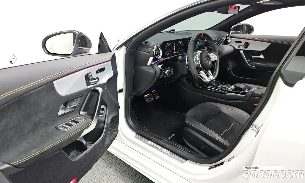 Mercedes-Benz CLA-Class 2023 2.0 Автомат в Москве № 262822, фото 11