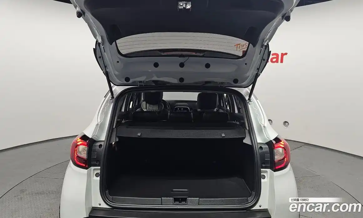 Renault QM3 2018 1.5 Автомат в Москве № 264671, фото 12