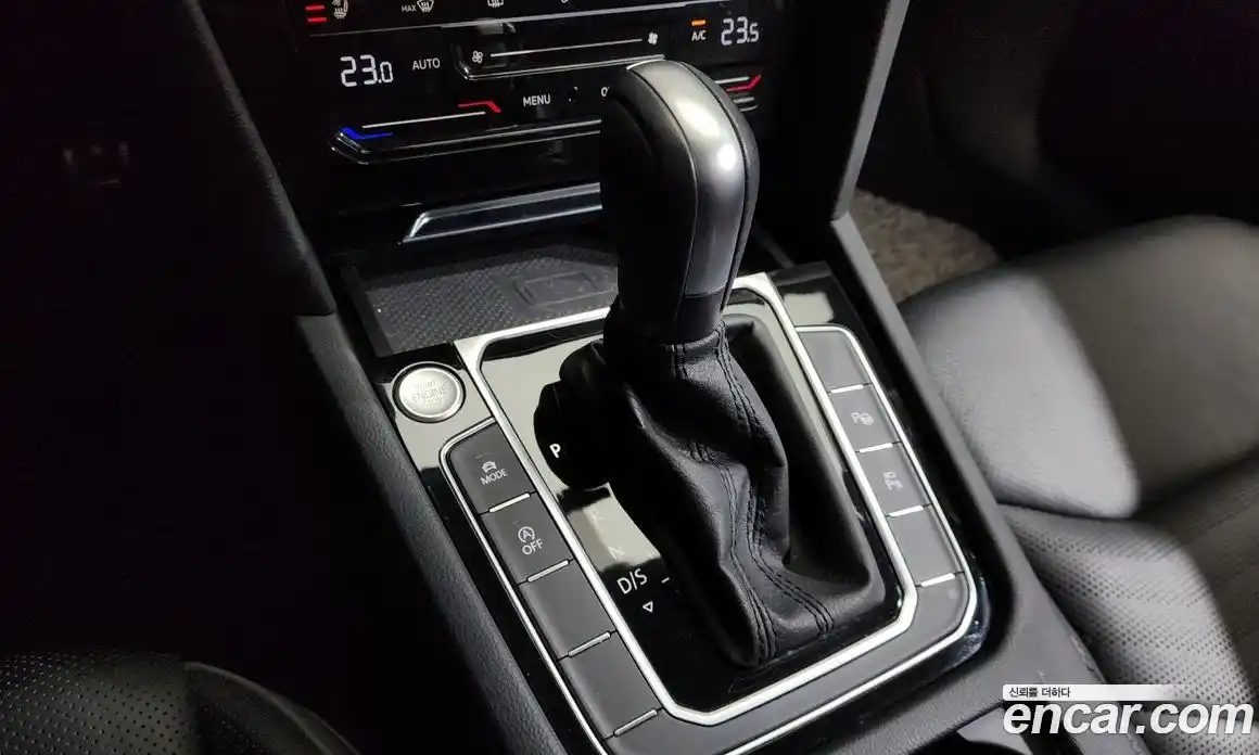 Volkswagen Arteon 2023 2.0 Автомат в Москве № 276219, фото 13