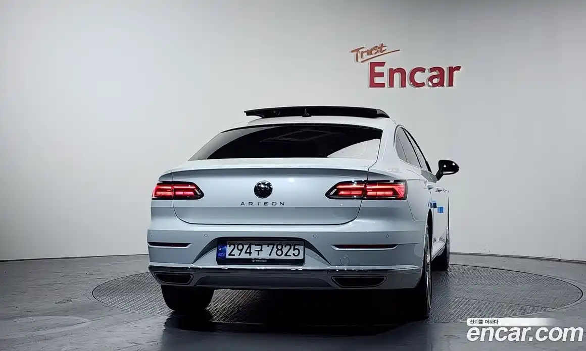 Volkswagen Arteon 2023 2.0 Автомат в Москве № 276219, фото 18