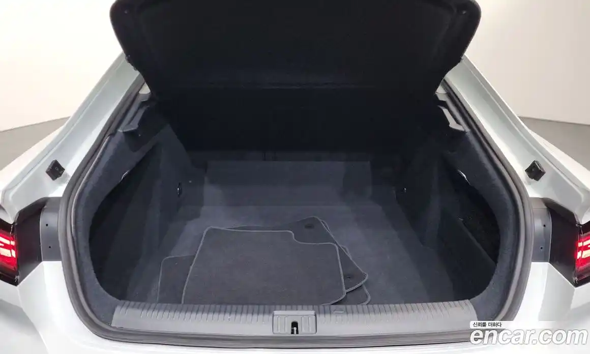 Volkswagen Arteon 2023 2.0 Автомат в Москве № 276219, фото 6