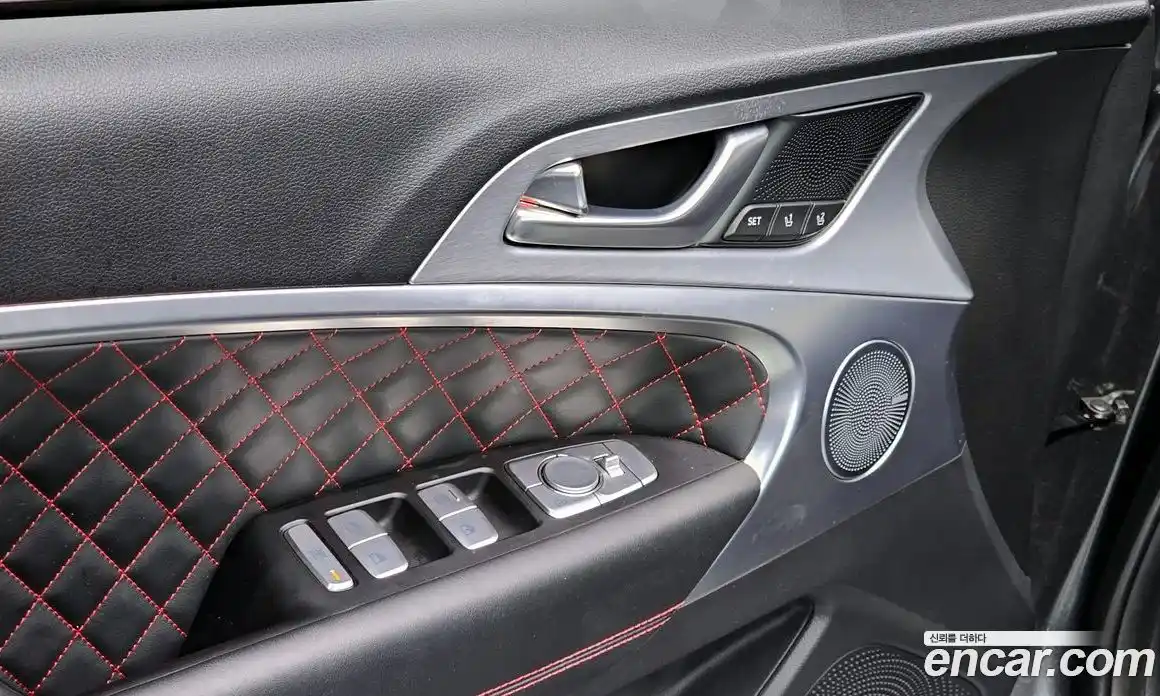 Genesis G70 2018 2.0 Автомат в Москве № 27893, фото 10