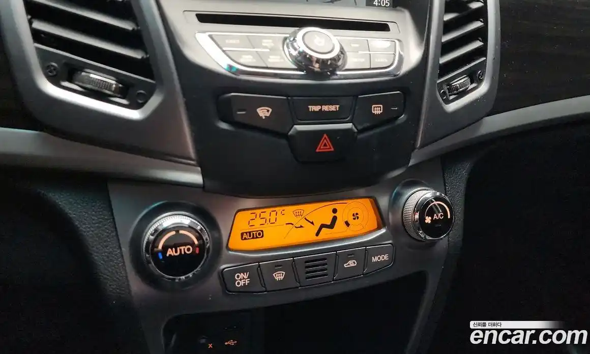 SsangYong Korando 2015 2.0 Автомат в Москве № 30468, фото 13