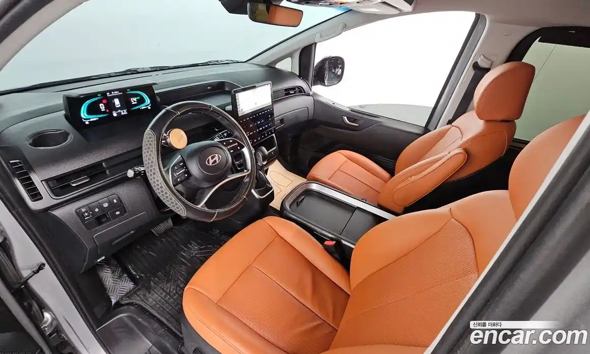 Hyundai Staria 2025 1.6 Автомат в Москве № 3101, фото 1