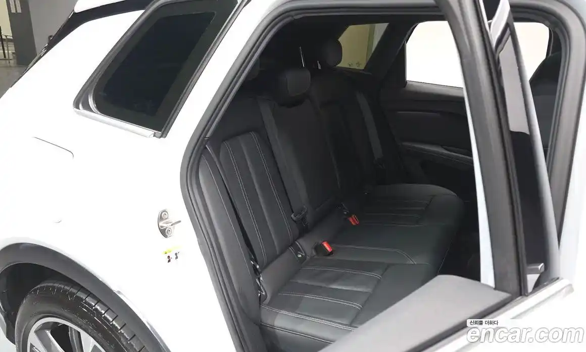 Audi Q4 e-tron 2023 0.2 Автомат в Москве № 311712, фото 1