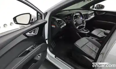 Audi Q4 e-tron 2023 0.2 Автомат в Москве № 311712, миниатюра 9