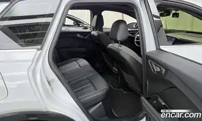 Audi Q4 e-tron 2022 0.2 Автомат в Москве № 311864, миниатюра 4