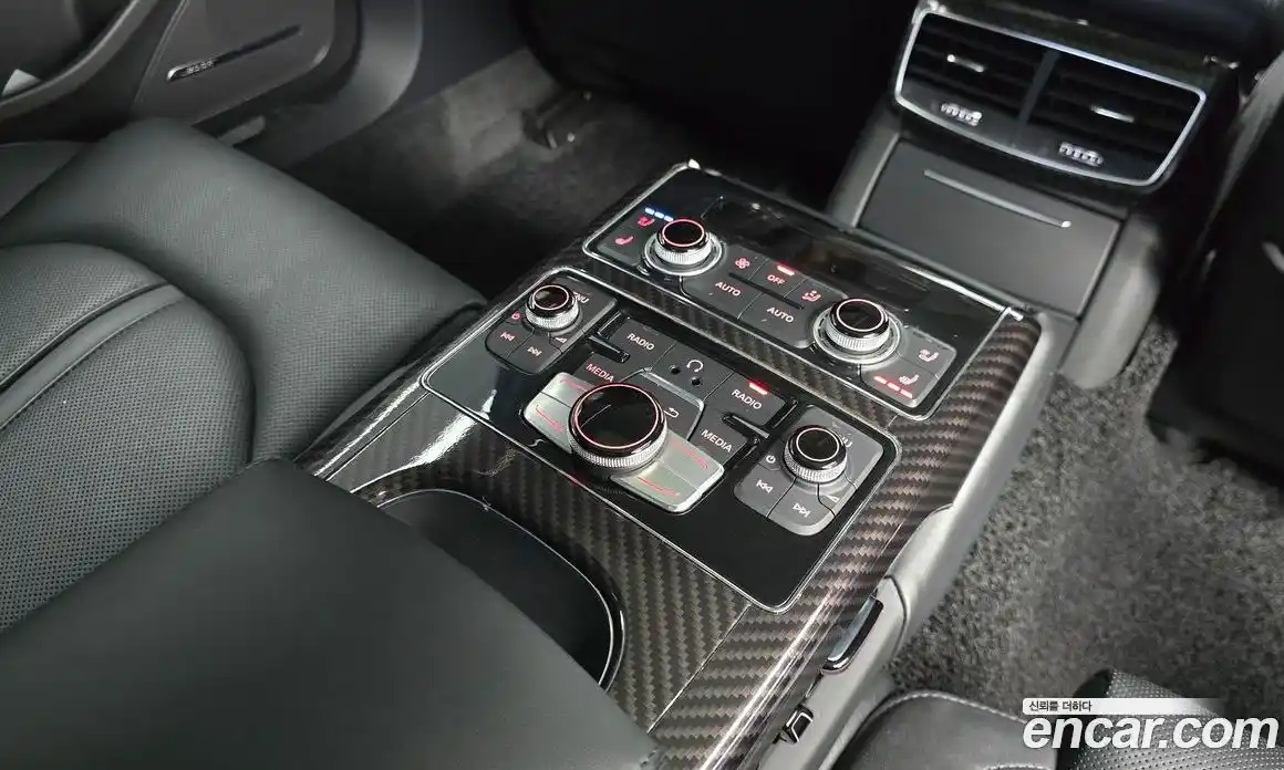 Audi A8 2013 3.0 Автомат в Москве № 325537, фото 11