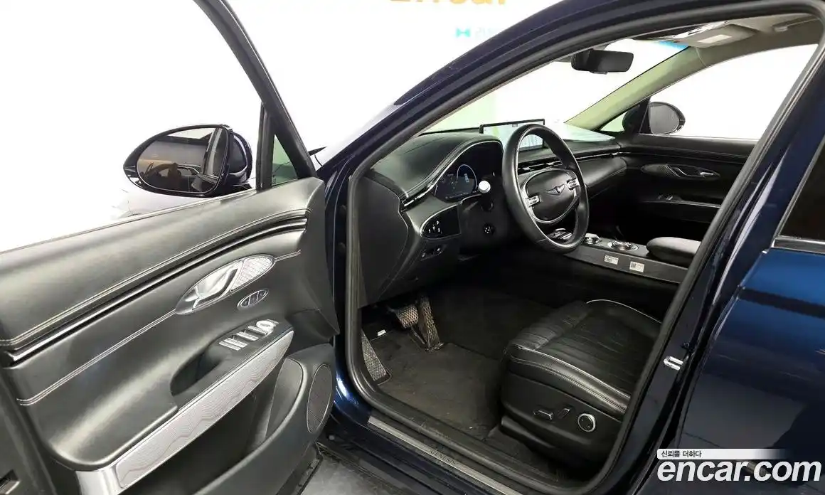 Genesis GV70 2022 2.5 Автомат в Москве № 339932, фото 20