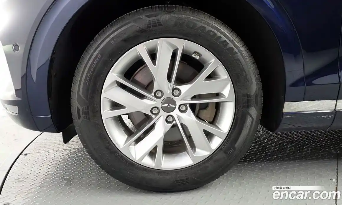 Genesis GV70 2022 2.5 Автомат в Москве № 339932, фото 9