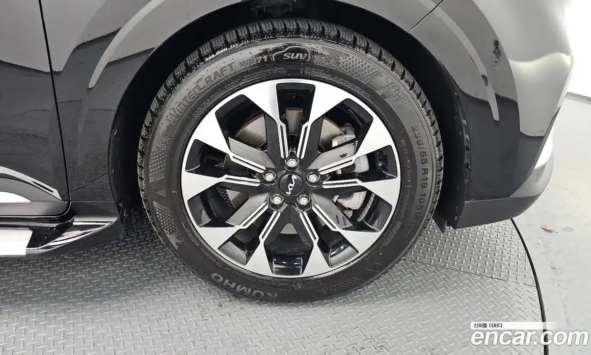 Kia Canival 2023 3.5 Автомат в Москве № 52377, фото 11