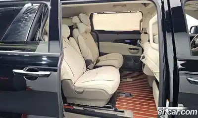 Kia Canival 2023 3.5 Автомат в Москве № 52377, миниатюра 12