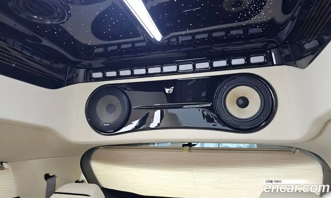 Kia Canival 2023 3.5 Автомат в Москве № 52377, фото 17