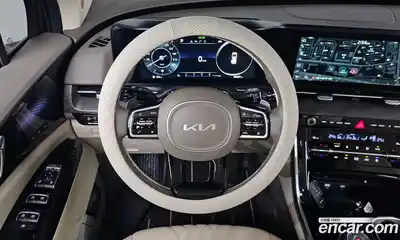 Kia Canival 2023 3.5 Автомат в Москве № 52377, миниатюра 4