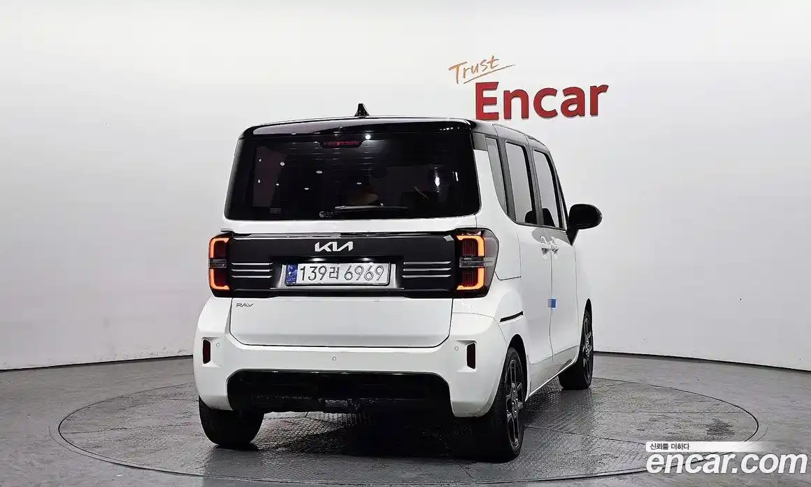 Kia Ray 2023 1.0 Автомат в Москве № 56288, фото 17