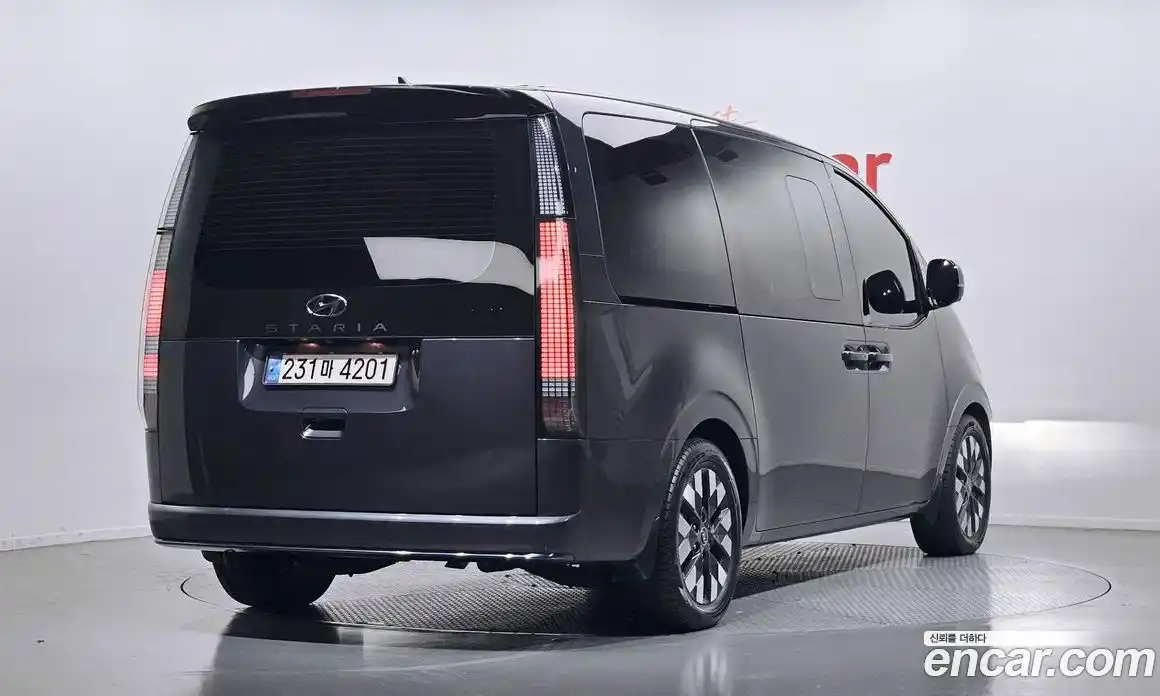 Hyundai Staria 2023 2.2 Автомат в Москве № 6030, фото 11