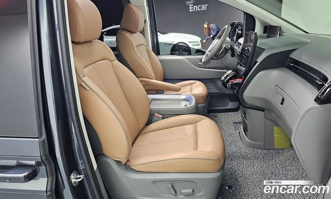 Hyundai Staria 2023 2.2 Автомат в Москве № 6030, фото 8