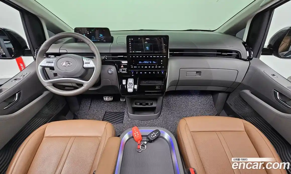 Hyundai Staria 2023 2.2 Автомат в Москве № 6030, фото 9