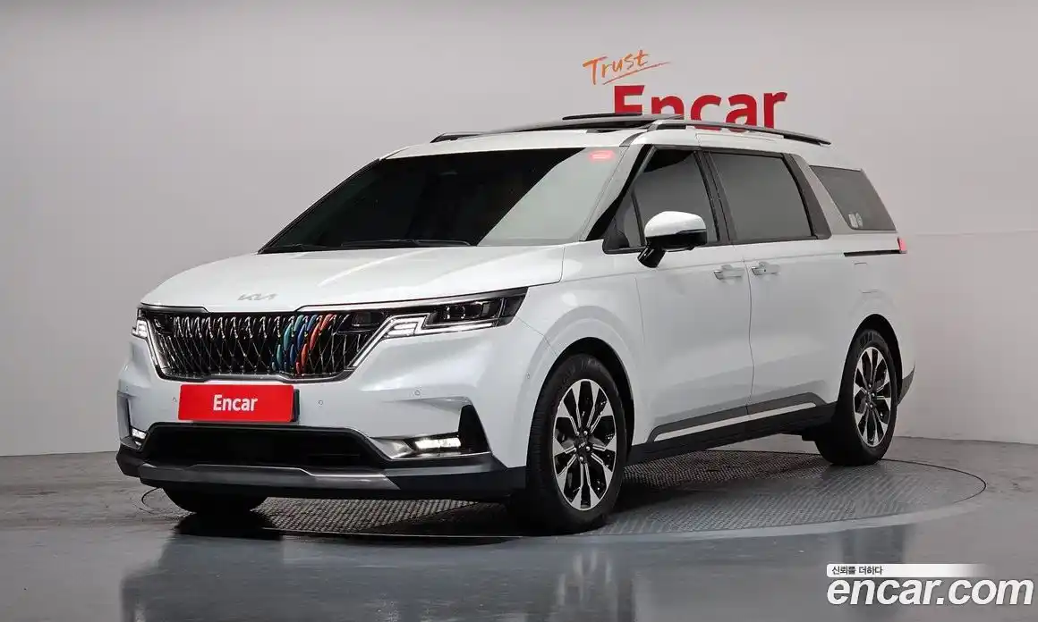 Kia Canival 2023 3.5 Автомат в Москве № 61802, фото 11