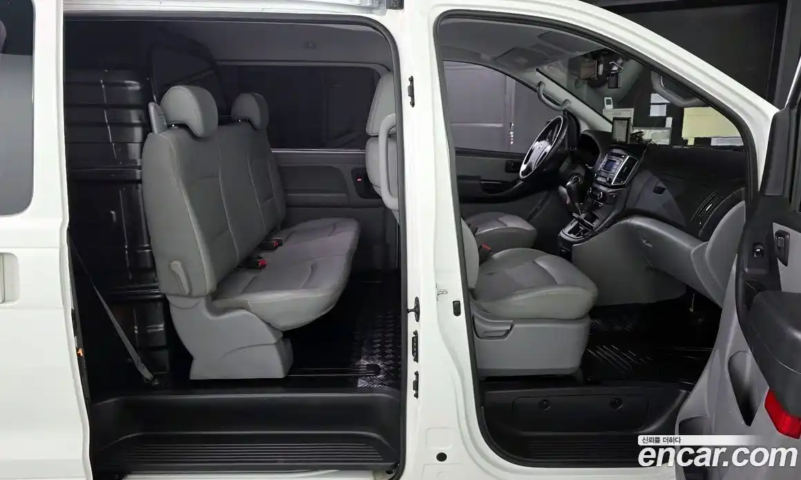 Hyundai Starex 2020 2.5 Автомат в Москве № 8098, фото 19