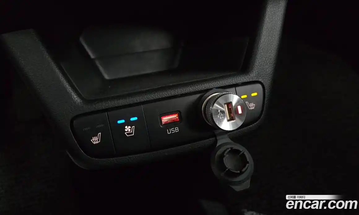 Kia Ray 2023 1.0 Автомат в Москве № 8128, фото 17