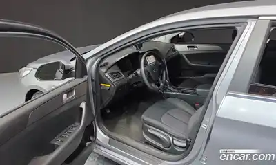 Hyundai Sonata 2015 2.0 Автомат в Москве № 8919, миниатюра 3