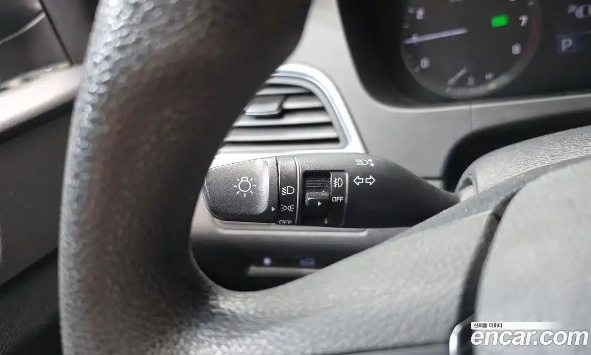 Hyundai Sonata 2015 2.0 Автомат в Москве № 8919, фото 5