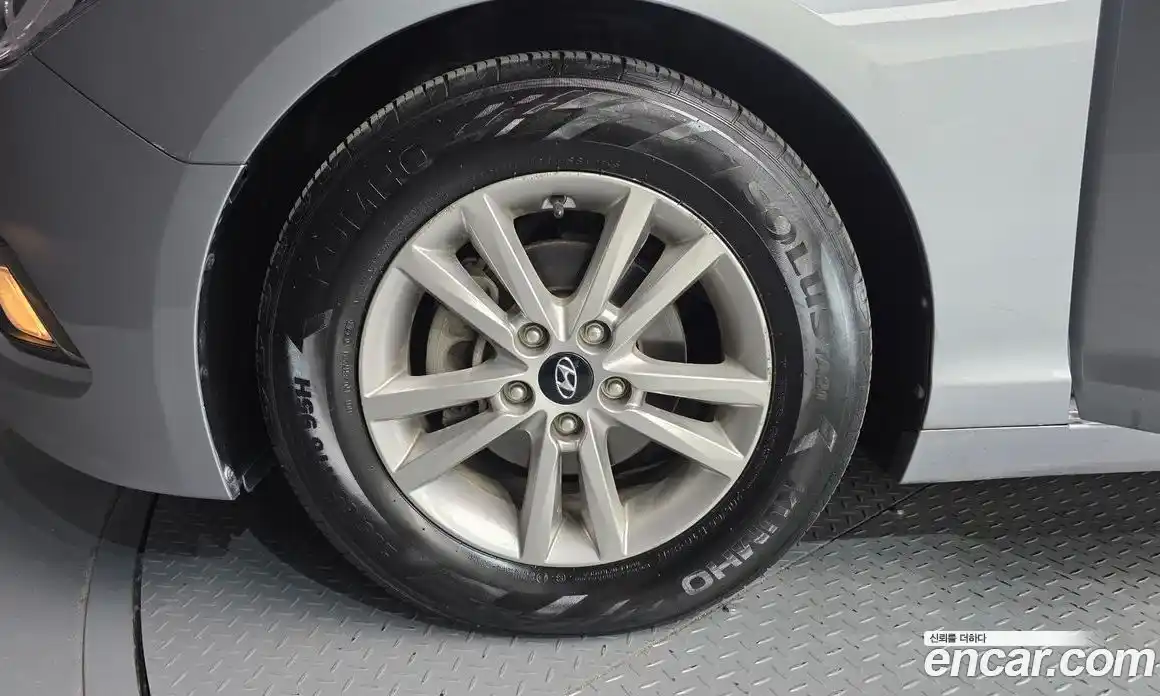 Hyundai Sonata 2015 2.0 Автомат в Москве № 8919, фото 8