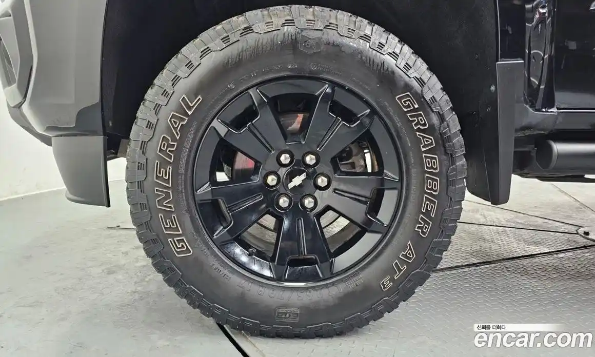 Chevrolet Colorado 2021 3.6 Автомат в Москве № 104016, фото 16