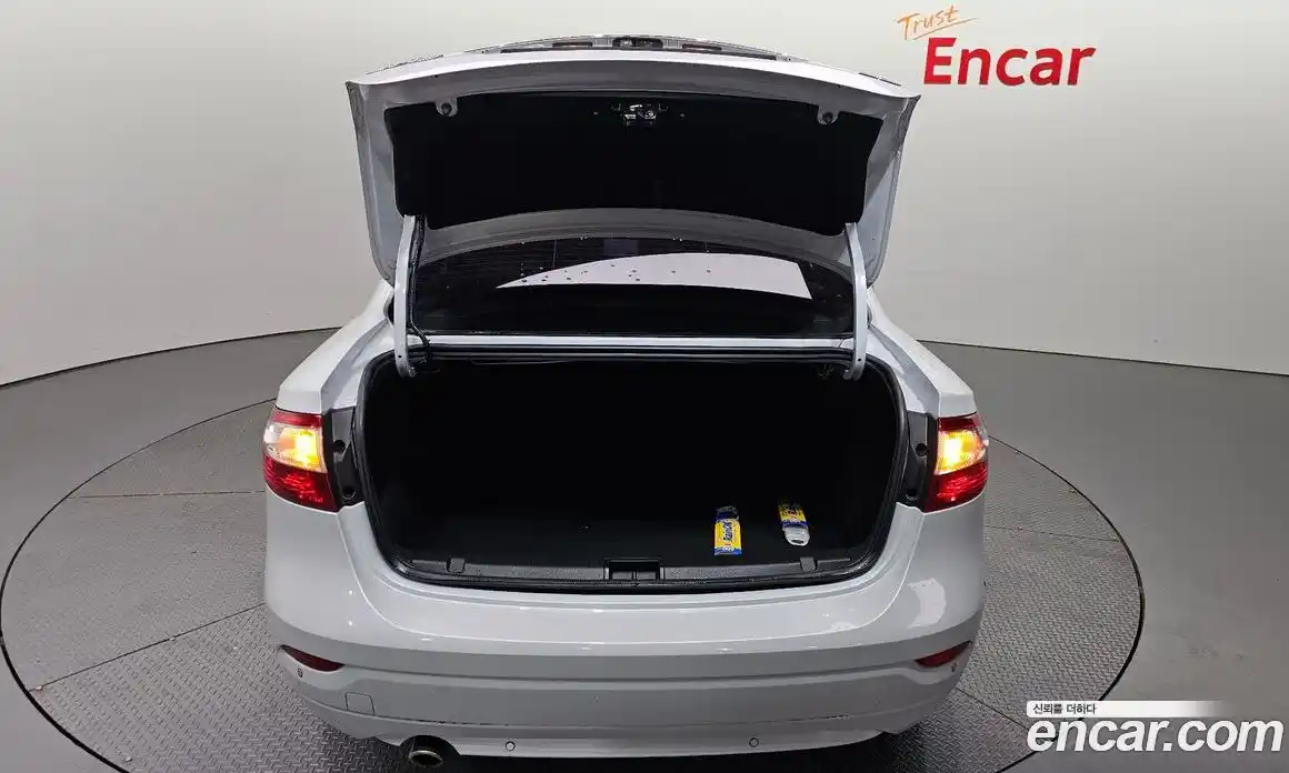 Renault SM3 2016 1.6 Автомат в Москве № 106073, фото 7