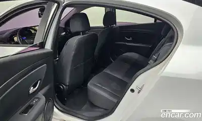 Renault SM3 2016 1.6 Автомат в Москве № 106073, миниатюра 8