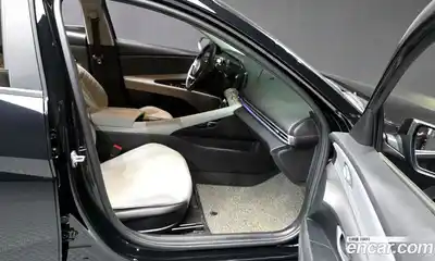 Hyundai Avante 2022 1.6 Автомат в Москве № 110715, миниатюра 2