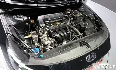 Hyundai Avante 2022 1.6 Автомат в Москве № 110715, миниатюра 3