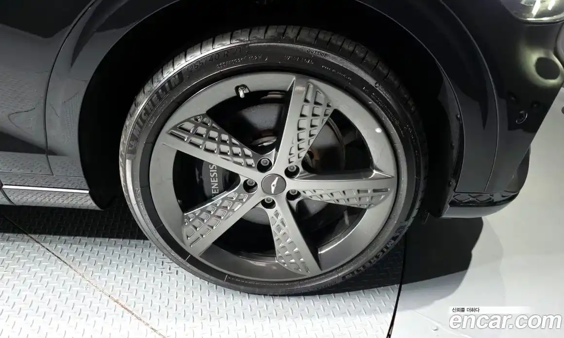 Genesis GV70 2024 2.5 Автомат в Москве № 113002, фото 16