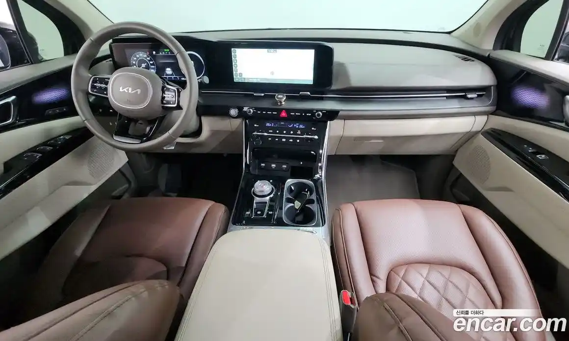 Kia Canival 2023 3.5 Автомат в Москве № 114946, фото 19