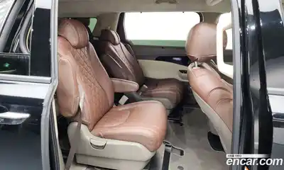 Kia Canival 2023 3.5 Автомат в Москве № 114946, миниатюра 5