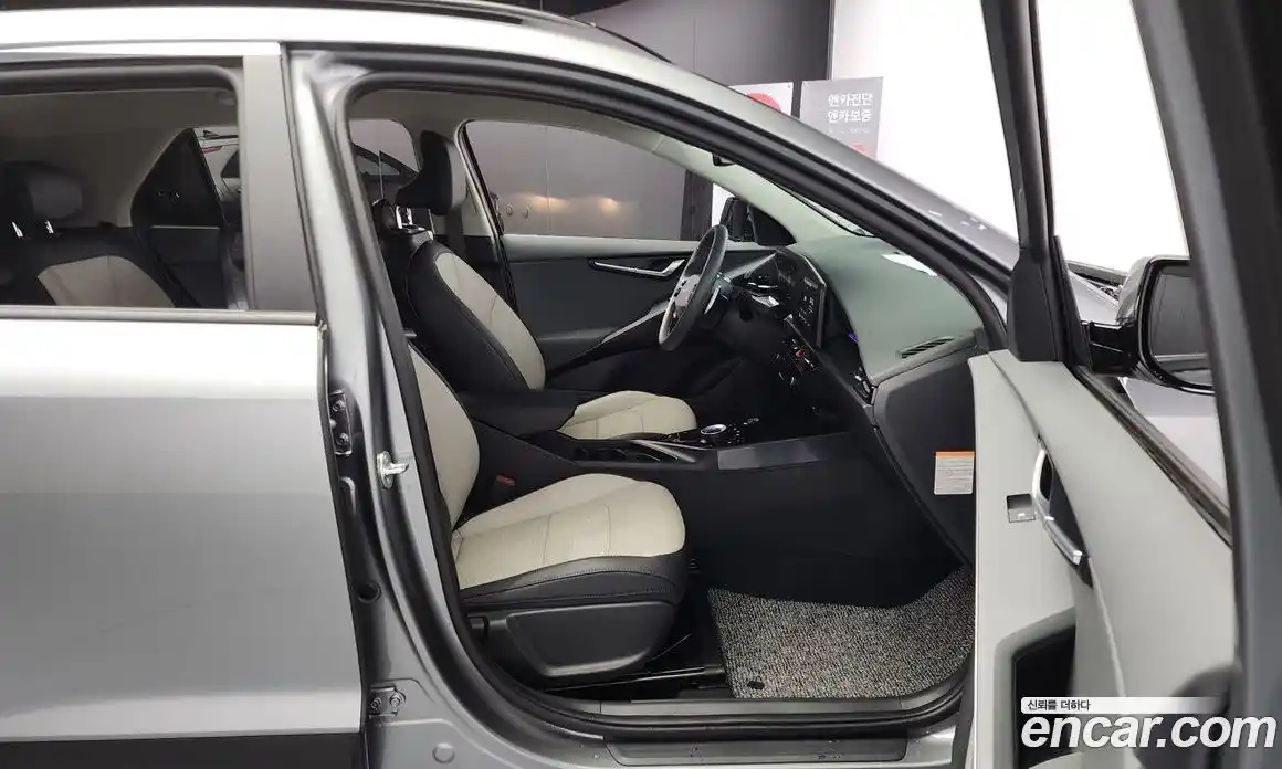 Kia Niro 2025 1.6 Автомат в Москве № 118046, фото 15