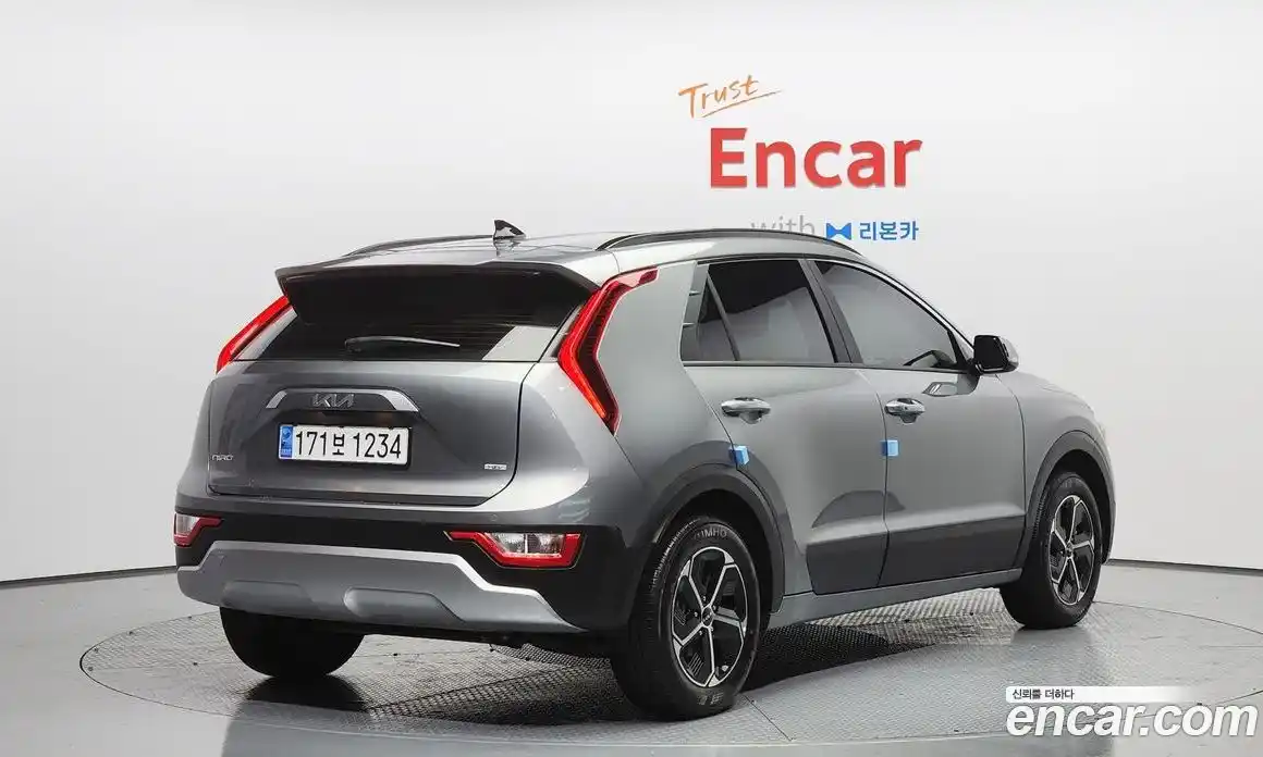 Kia Niro 2025 1.6 Автомат в Москве № 118046, фото 5