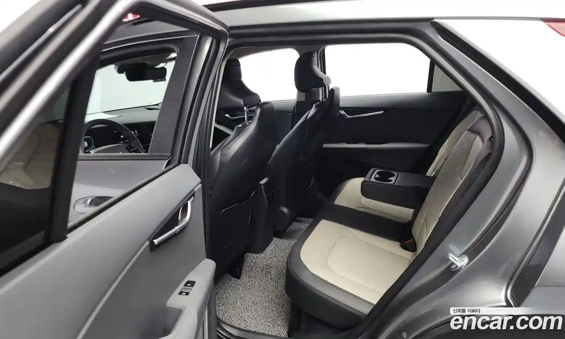 Kia Niro 2025 1.6 Автомат в Москве № 118046, фото 7