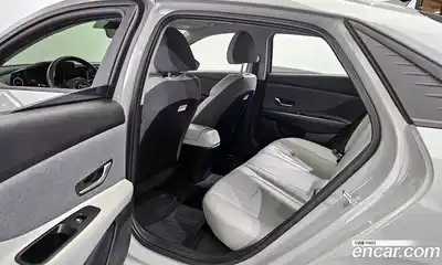 Hyundai Avante 2021 1.6 Автомат в Москве № 11852, миниатюра 11