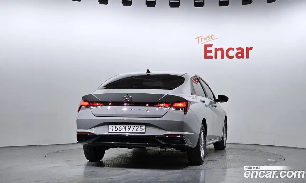 Hyundai Avante 2021 1.6 Автомат в Москве № 11852, фото 18