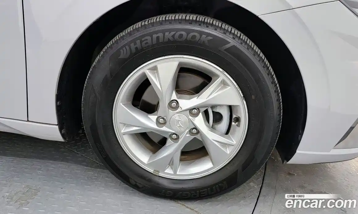 Hyundai Avante 2021 1.6 Автомат в Москве № 11852, фото 6