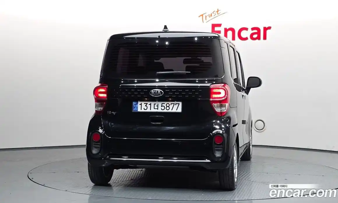 Kia Ray 2021 1.0 Автомат в Москве № 121551, фото 9