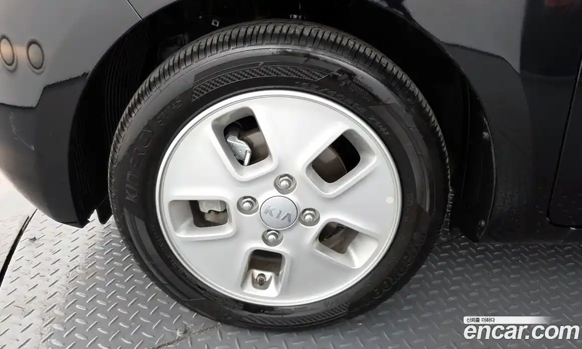 Kia Ray 2021 1.0 Автомат в Москве № 121551, фото 10