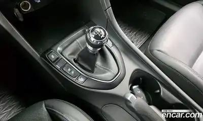 Hyundai Veloster 2020 2.0 Механическая в Москве № 125681, миниатюра 4