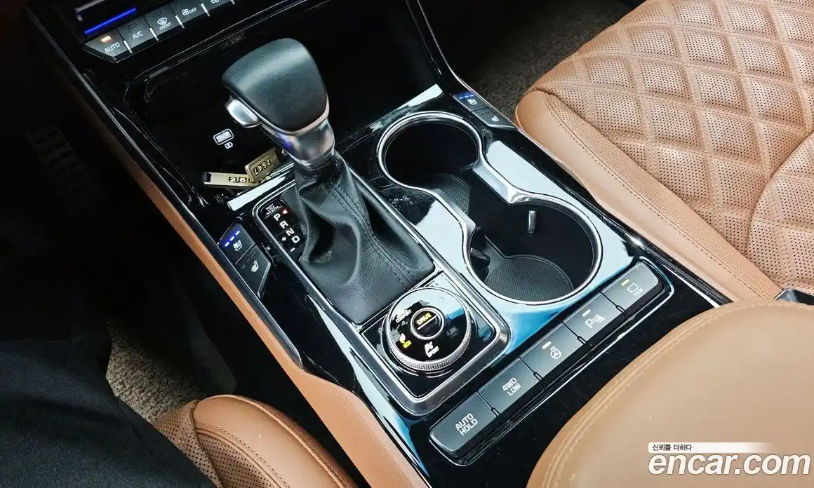 Kia Mohave 2023 3.0 Автомат в Москве № 130048, фото 4