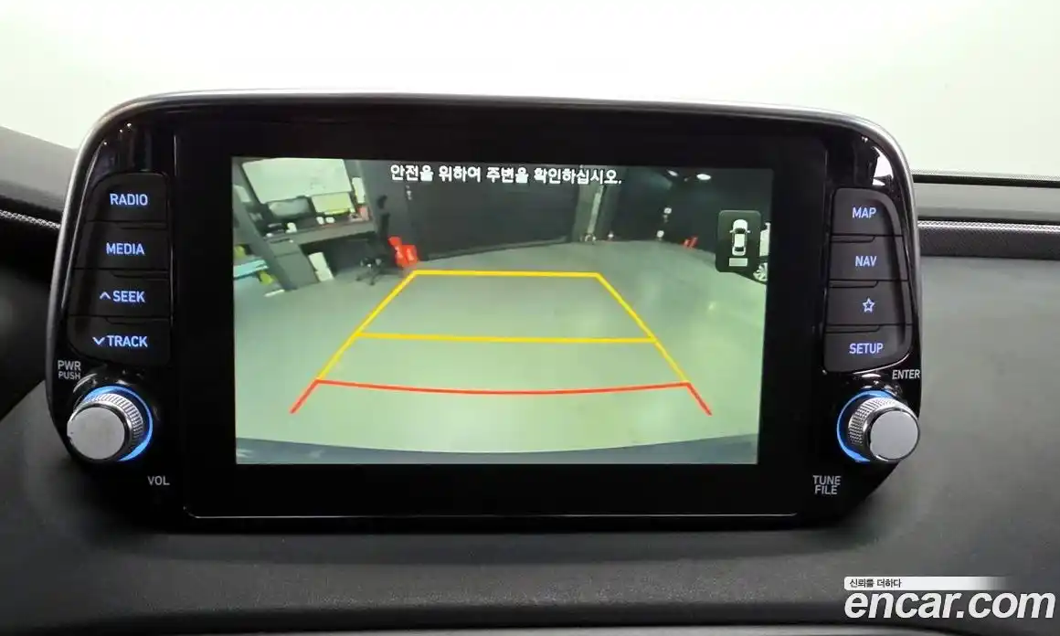 Hyundai Santa Fe 2020 2.0 Автомат в Москве № 130256, фото 15