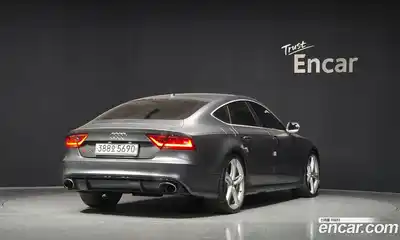 Audi RS7, 2015