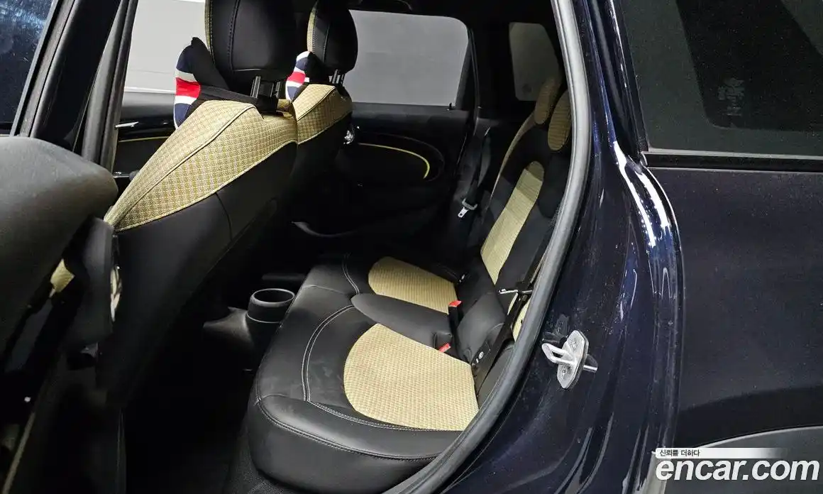 Mini Cooper 2023 2.0 Автомат в Москве № 138590, фото 15