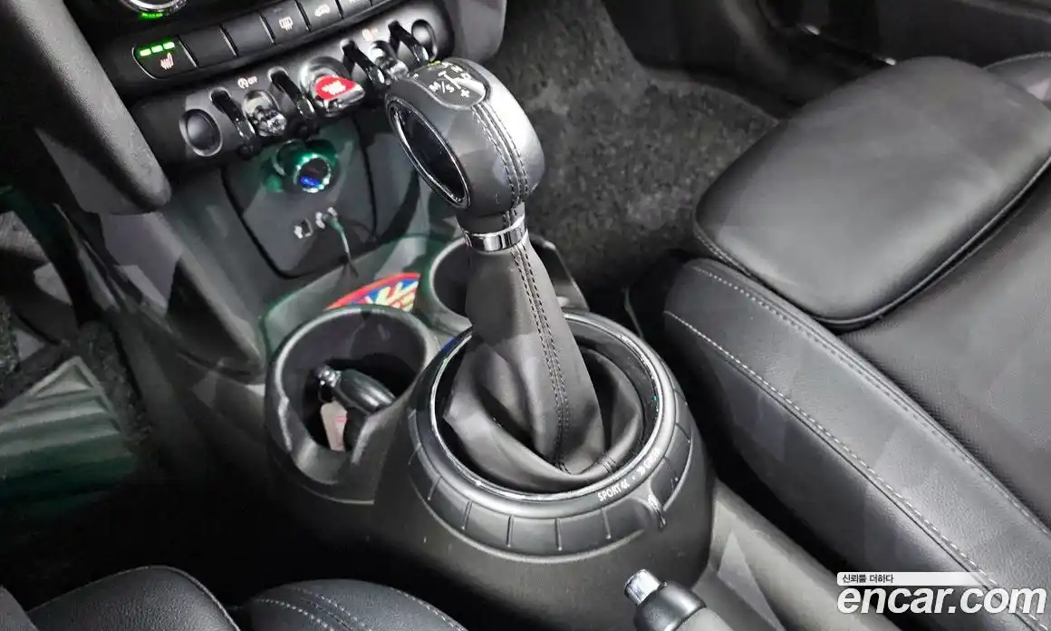 Mini Cooper 2015 1.5 Автомат в Москве № 139368, фото 12